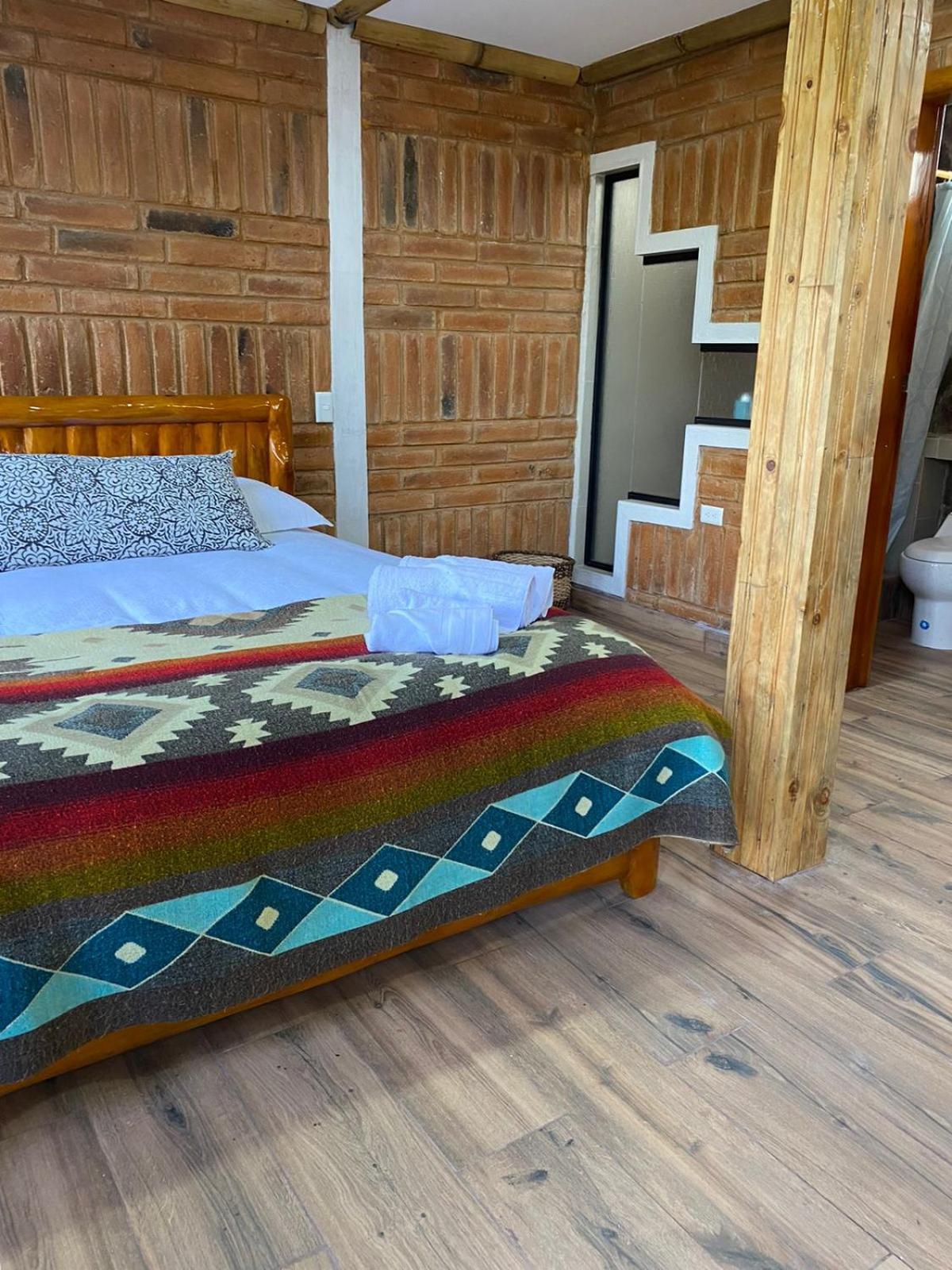 Watzara Wasi Cottage Familiar Camprestre Y Lofts En Cotacachi Exteriér fotografie