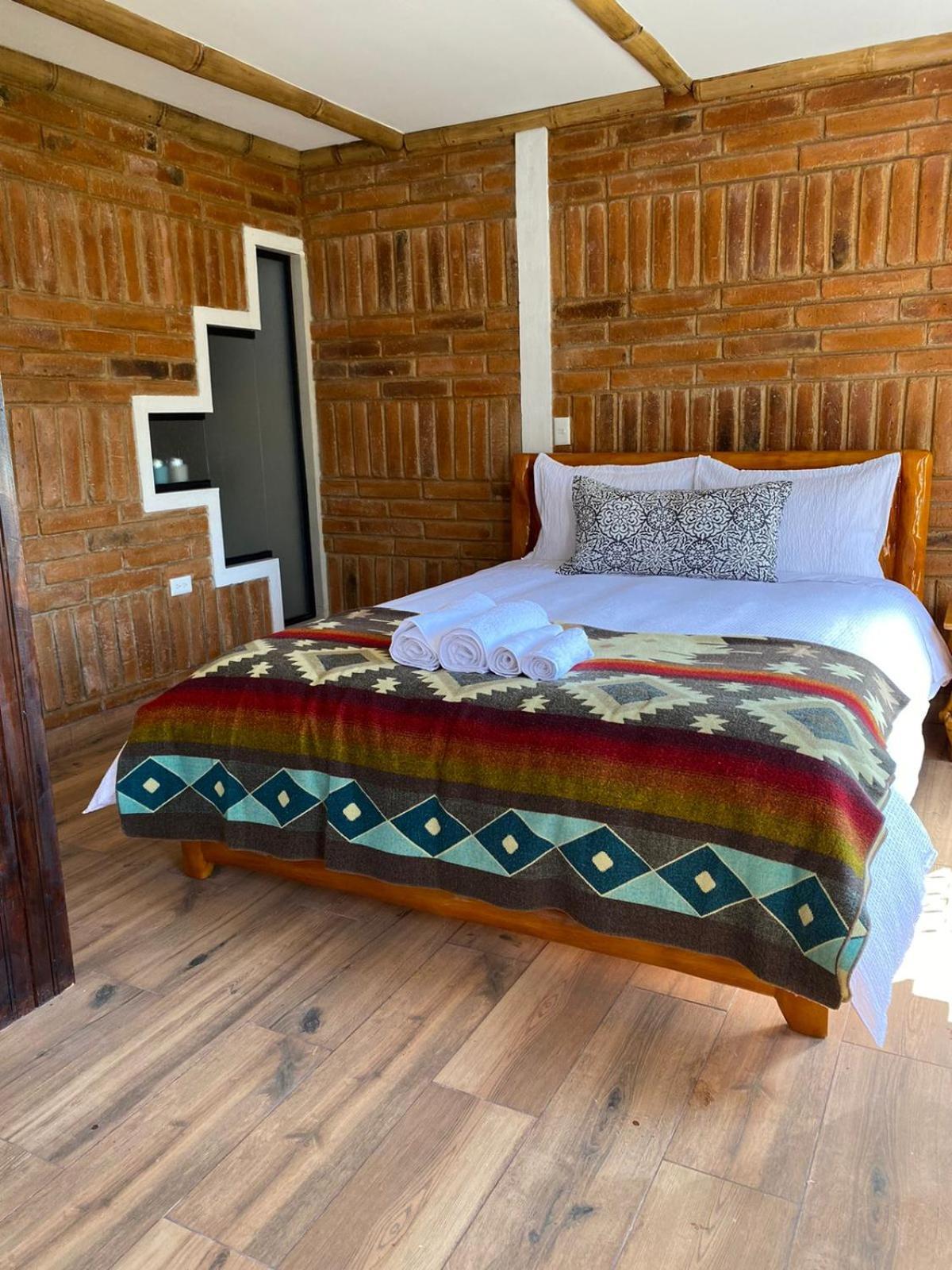 Watzara Wasi Cottage Familiar Camprestre Y Lofts En Cotacachi Exteriér fotografie