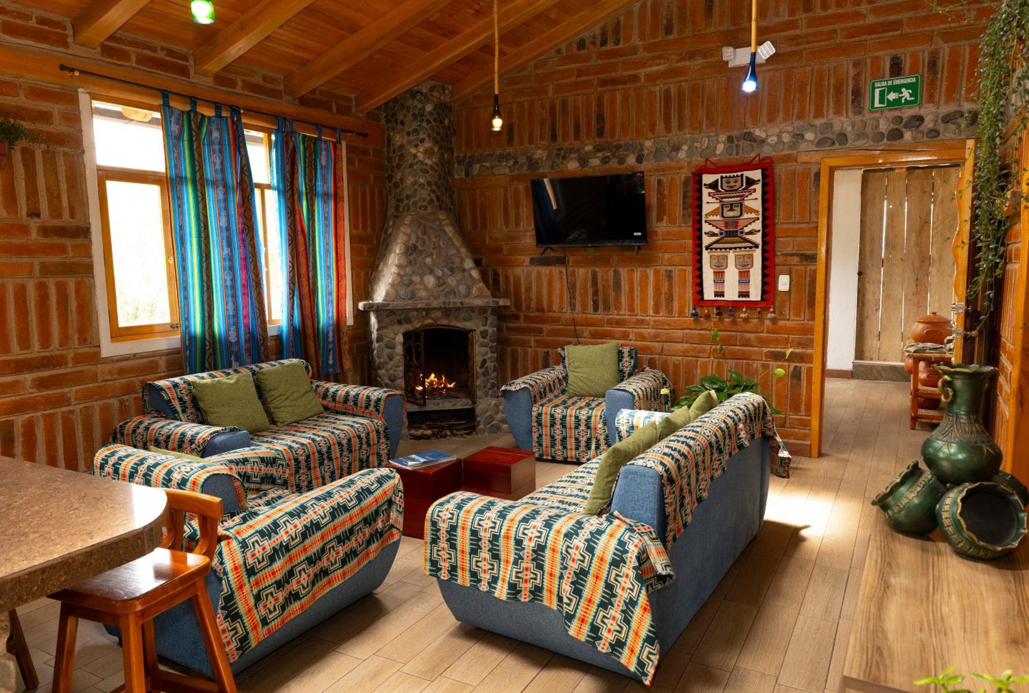Watzara Wasi Cottage Familiar Camprestre Y Lofts En Cotacachi Exteriér fotografie