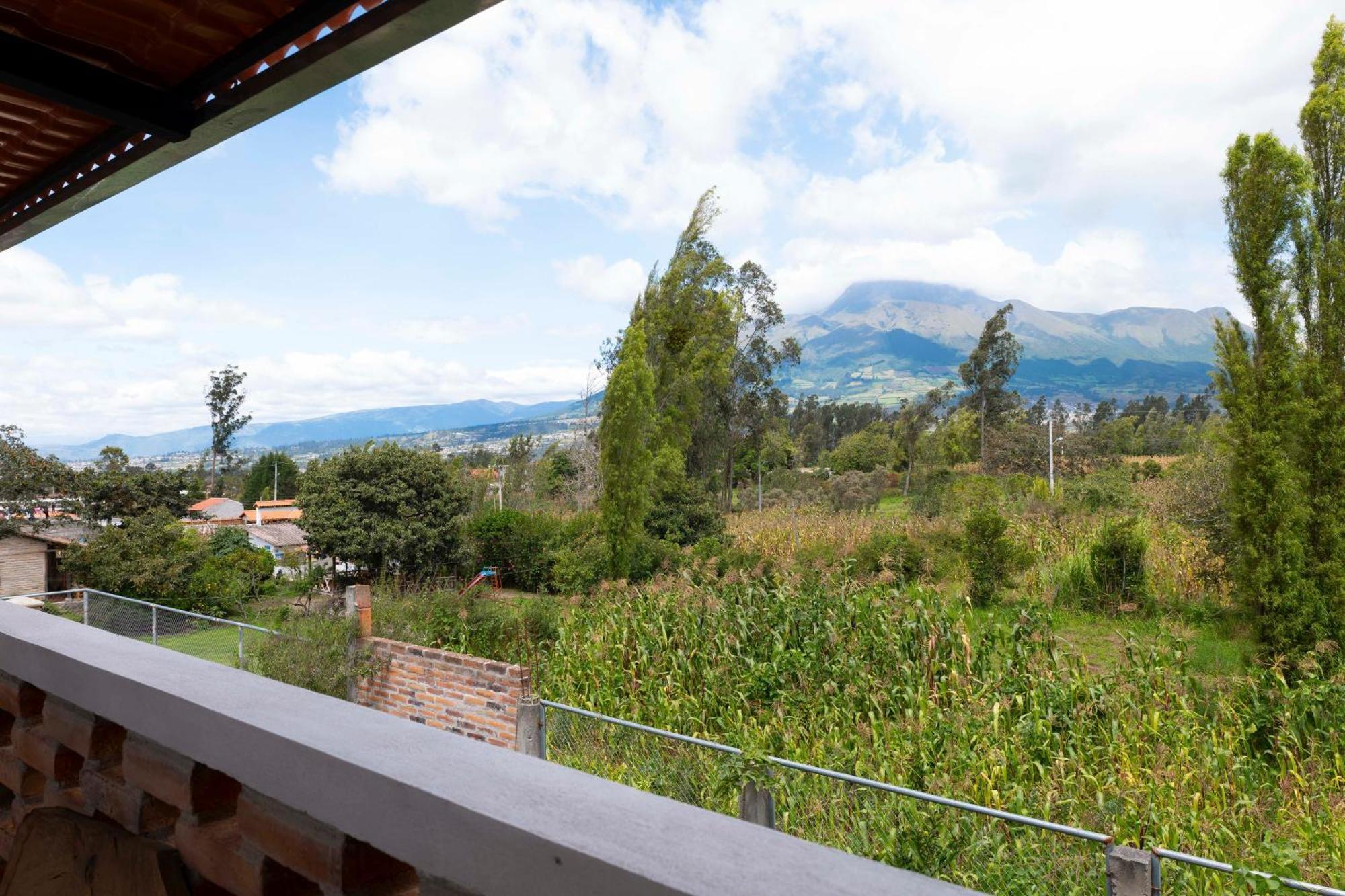 Watzara Wasi Cottage Familiar Camprestre Y Lofts En Cotacachi Exteriér fotografie