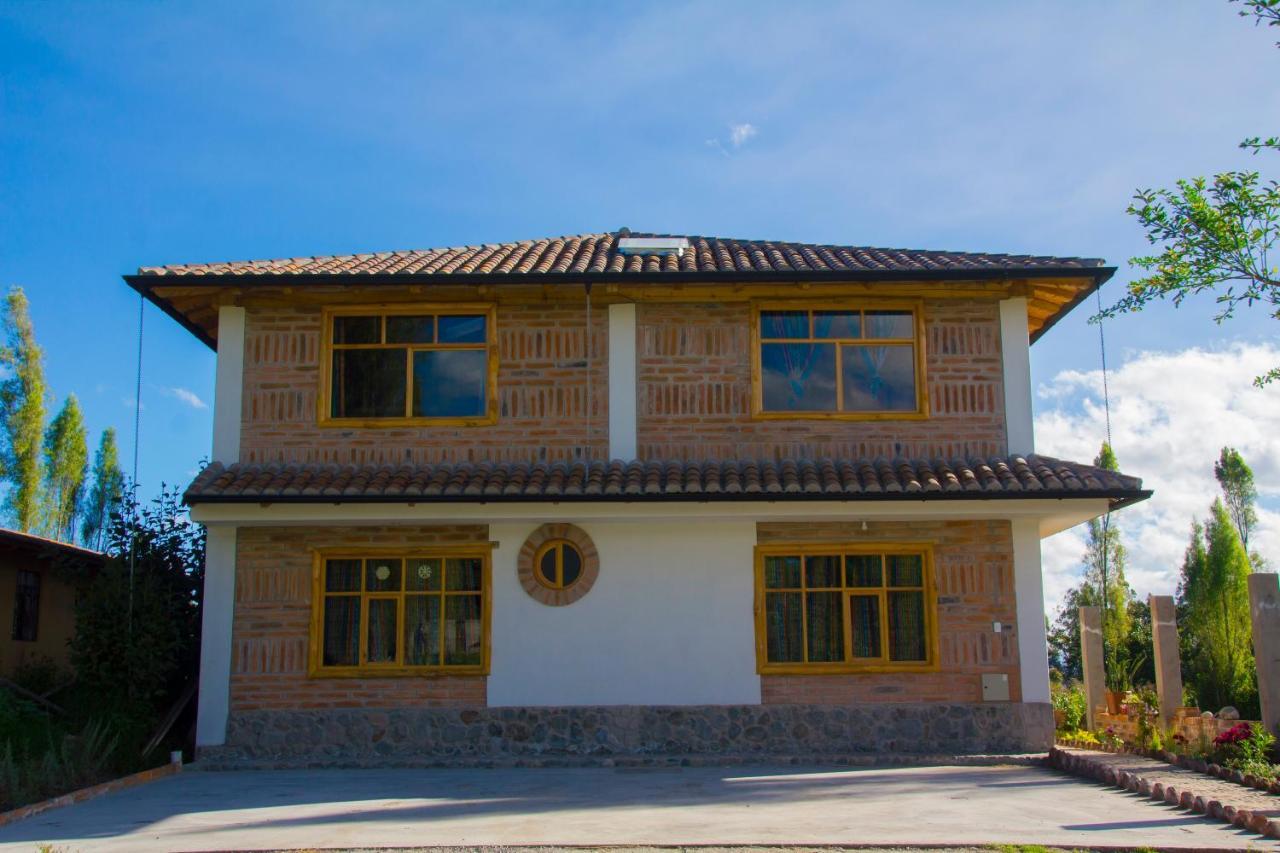 Watzara Wasi Cottage Familiar Camprestre Y Lofts En Cotacachi Exteriér fotografie