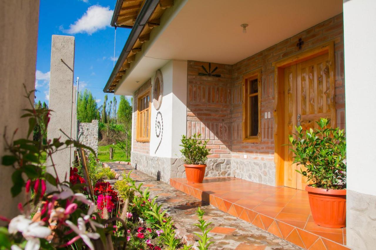 Watzara Wasi Cottage Familiar Camprestre Y Lofts En Cotacachi Exteriér fotografie